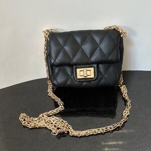 Elegant Black Quilted Chain Bag